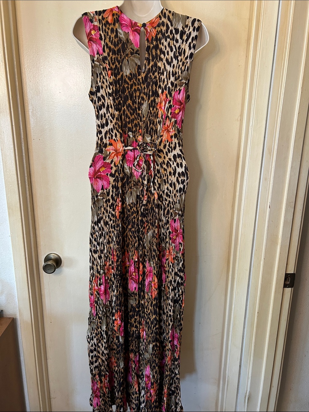 American Angel Vintage Floral and Cheetah Print Crinkle Dress size M - Picture 7 of 11
